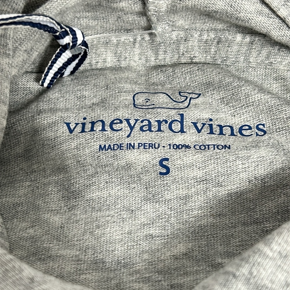 Vineyard Vines Men’s Size Small Long Sleeve Gray Hoodie Pullover Football Shirt - Picture 2 of 7